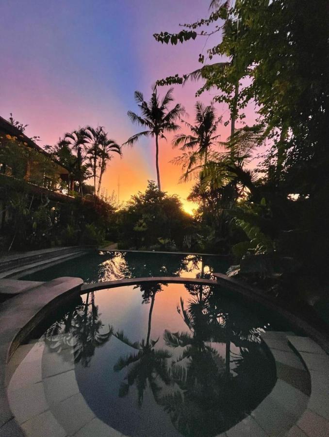 White House Hotel อูบุด ภายนอก รูปภาพ